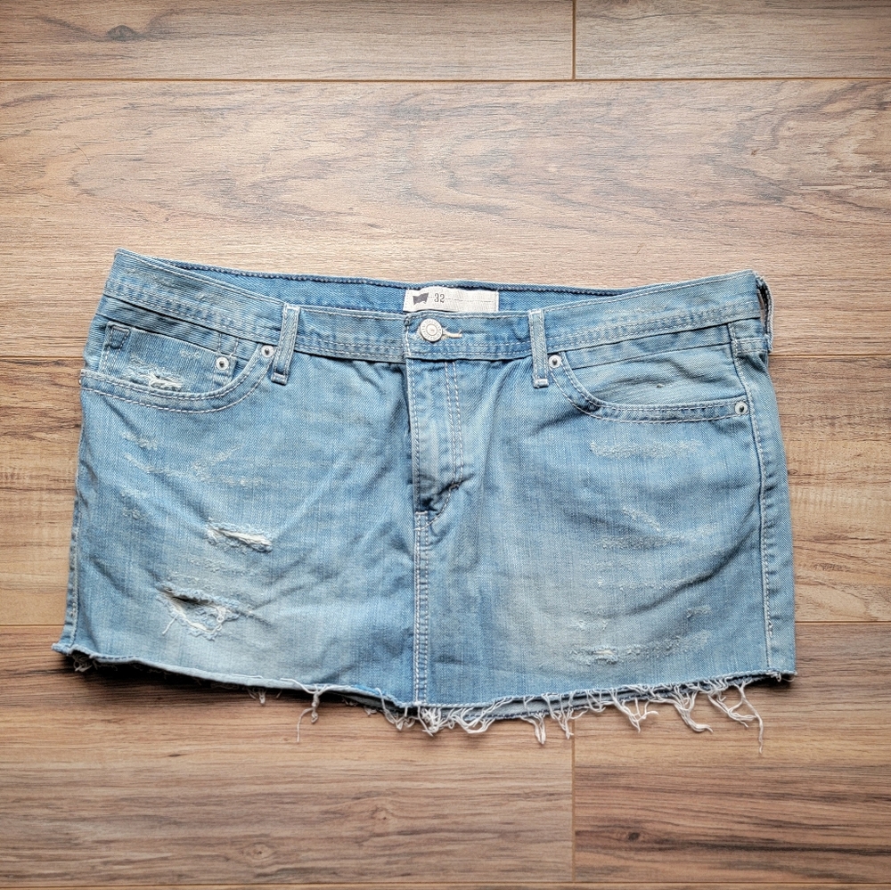 Levi's Jean Holy Mini Skirt sz 32 EUC